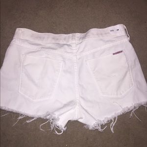 White Hudson shorts super cute barley worn